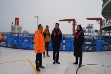 22032319590827nqp_360x240